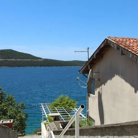 Sedef Neum