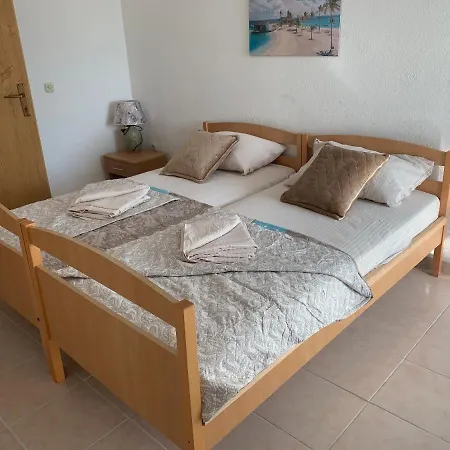 Sedef Neum