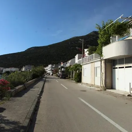 Sedef Apartman *